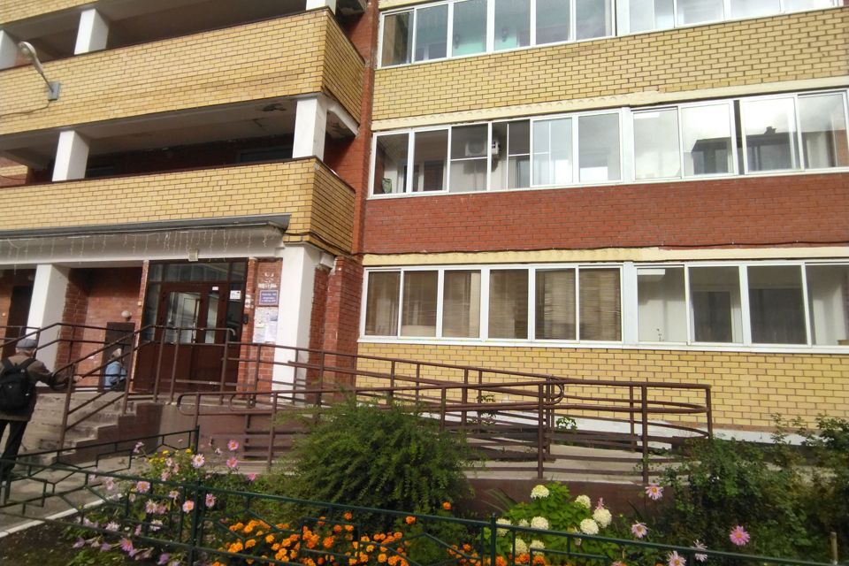 Продаётся 1-комнатная квартира, 37.3 м²
