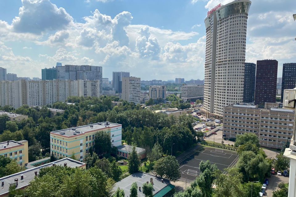 Продаётся 2-комнатная квартира, 58.5 м²