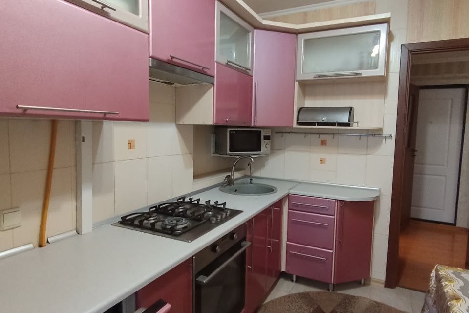 Продаётся 3-комнатная квартира, 61.8 м²