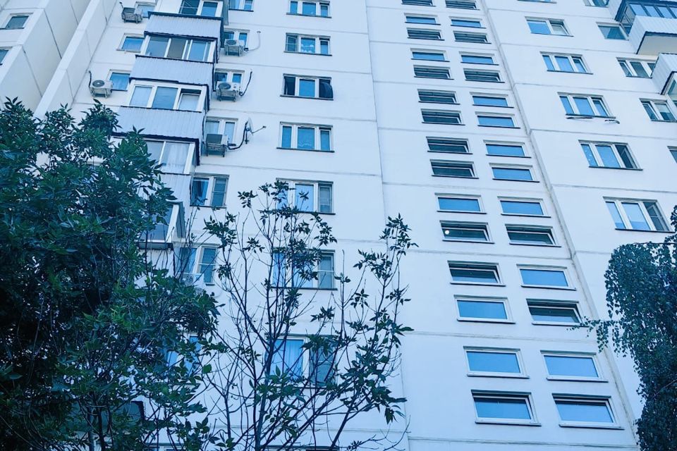 Продаётся комната в 3-комн. квартире, 13.2 м²