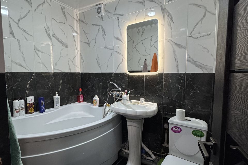 Продаётся 3-комнатная квартира, 62 м²