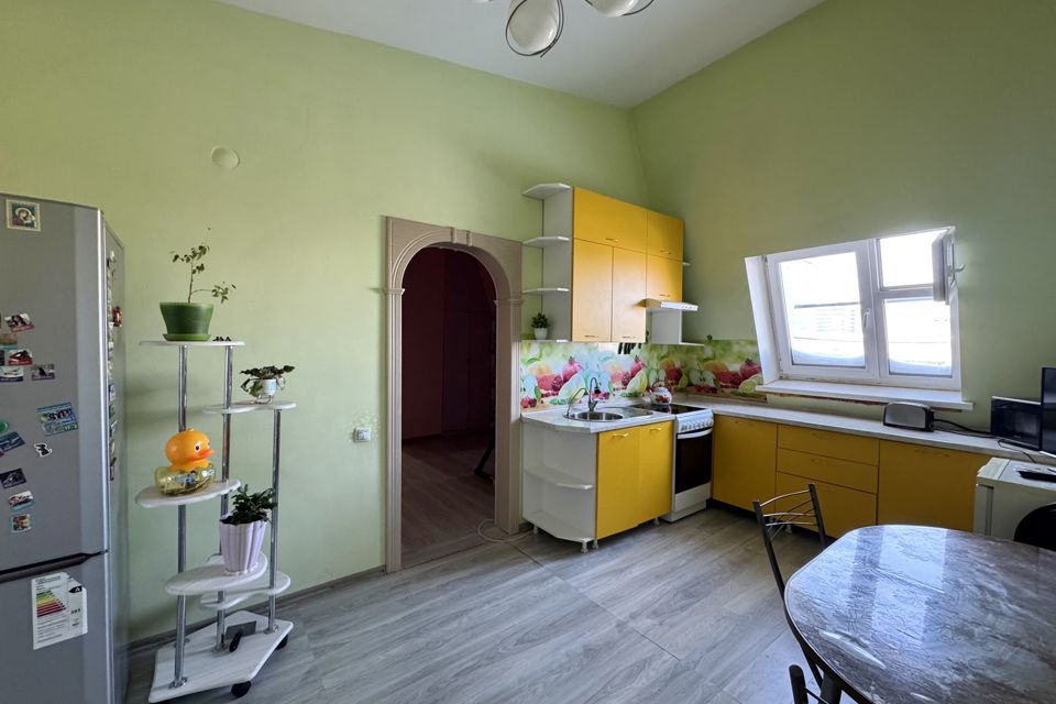 Продаётся 3-комнатная квартира, 82.5 м²