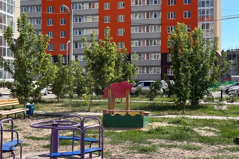 Продаётся 1-комнатная квартира, 41 м²