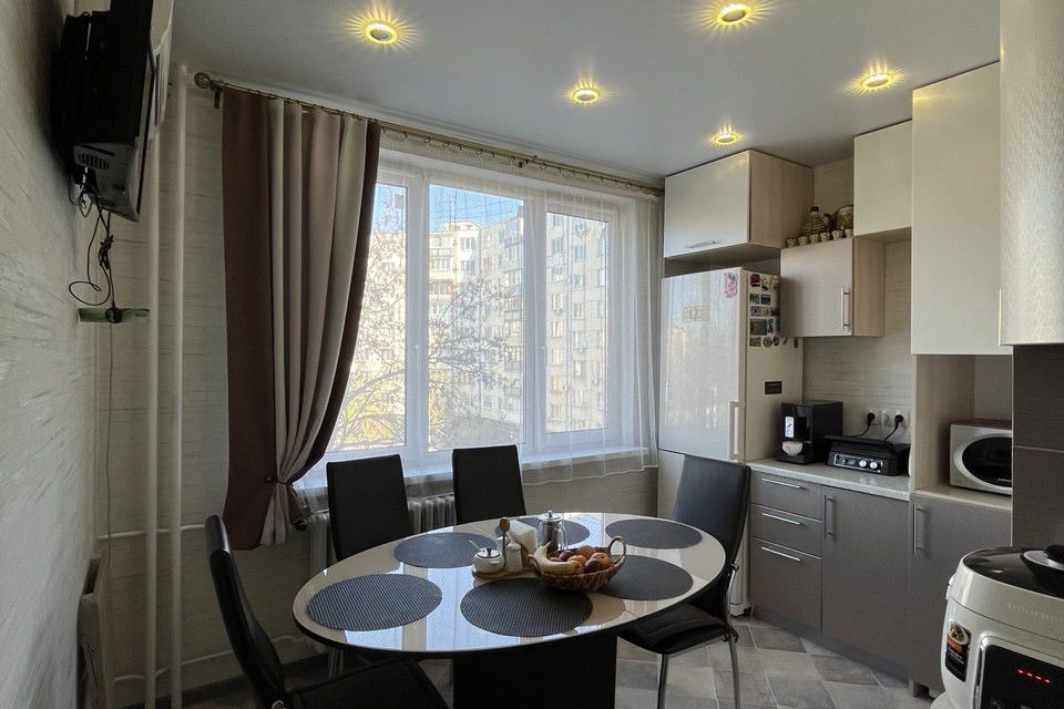 Продаётся 3-комнатная квартира, 81.6 м²
