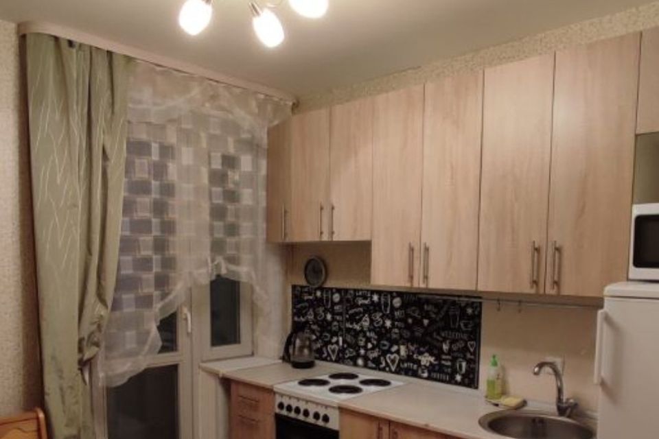 Сдаётся 2-комнатная квартира, 55 м²