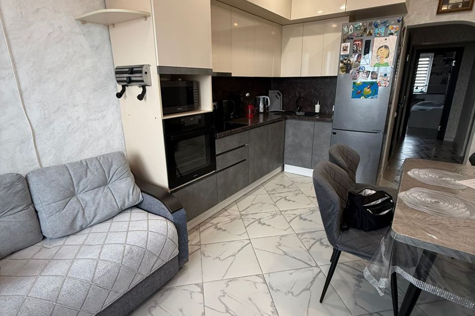 Продаётся 2-комнатная квартира, 58 м²
