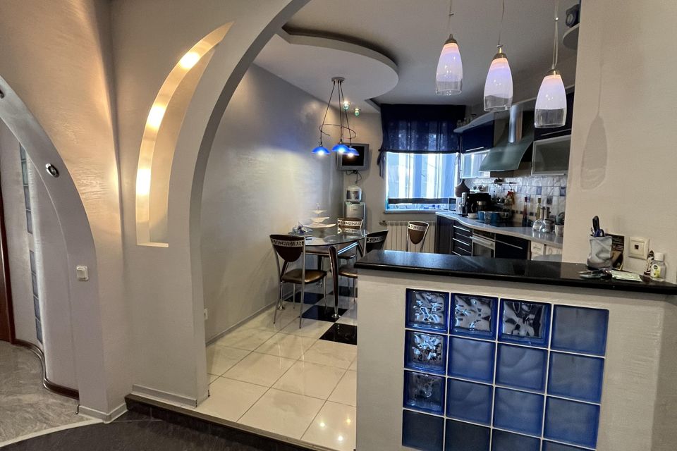 Продаётся 3-комнатная квартира, 88.6 м²