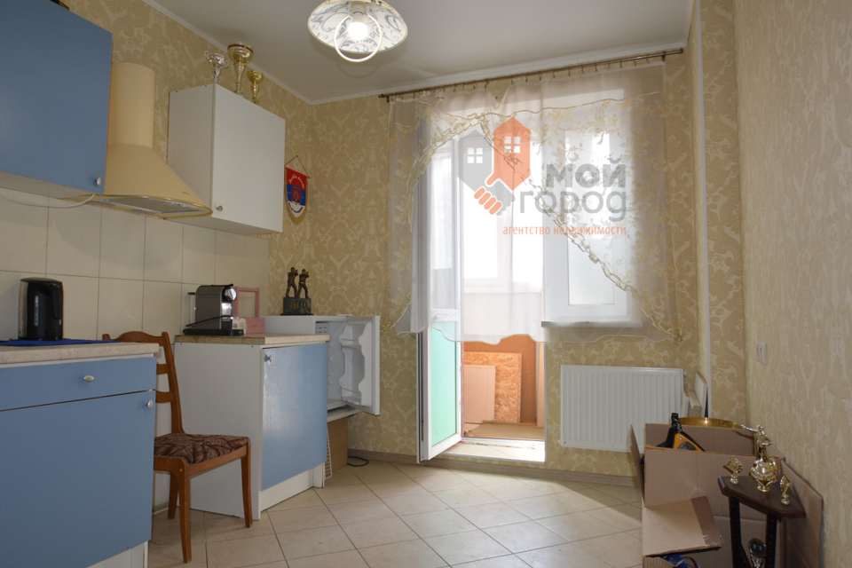 Продаётся 1-комнатная квартира, 41.7 м²