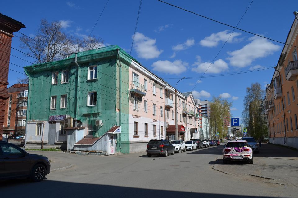 Продаётся 3-комнатная квартира, 64.4 м²