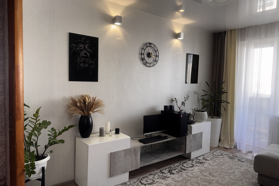 Продаётся 3-комнатная квартира, 61.4 м²