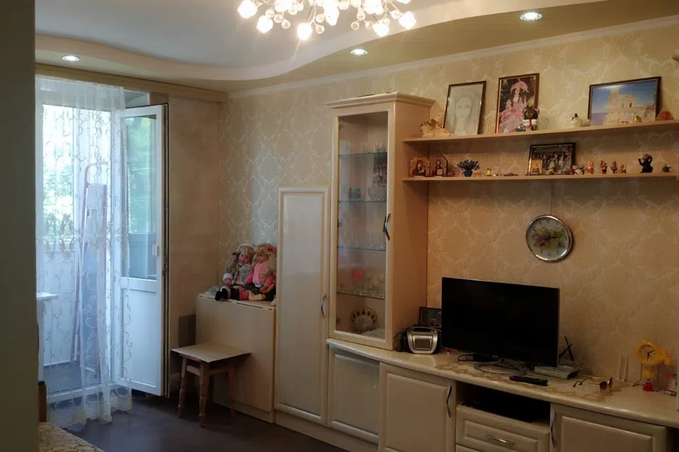 Продаётся 3-комнатная квартира, 56.9 м²