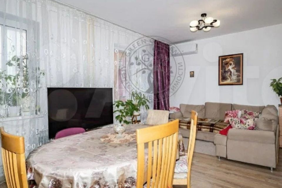 Продаётся 2-комнатная квартира, 76.8 м²