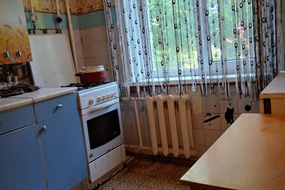 Продаётся 2-комнатная квартира, 42.4 м²