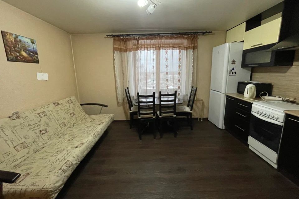 Сдаётся 1-комнатная квартира, 50 м²