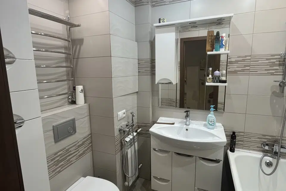 Продаётся 3-комнатная квартира, 77 м²