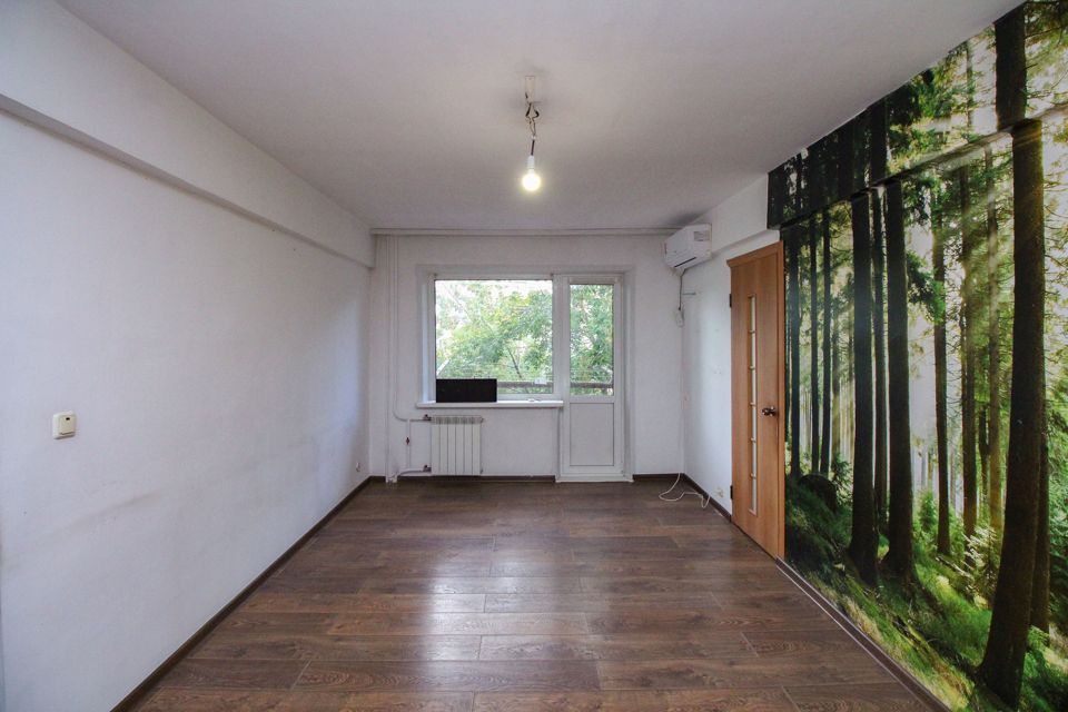 Продаётся 3-комнатная квартира, 56.3 м²