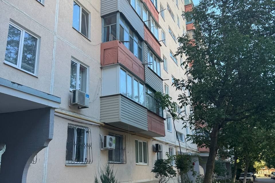Продаётся 3-комнатная квартира, 61.7 м²