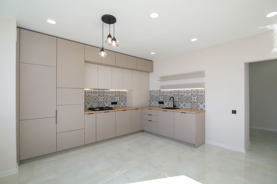 Продаётся 2-комнатная квартира, 66.5 м²
