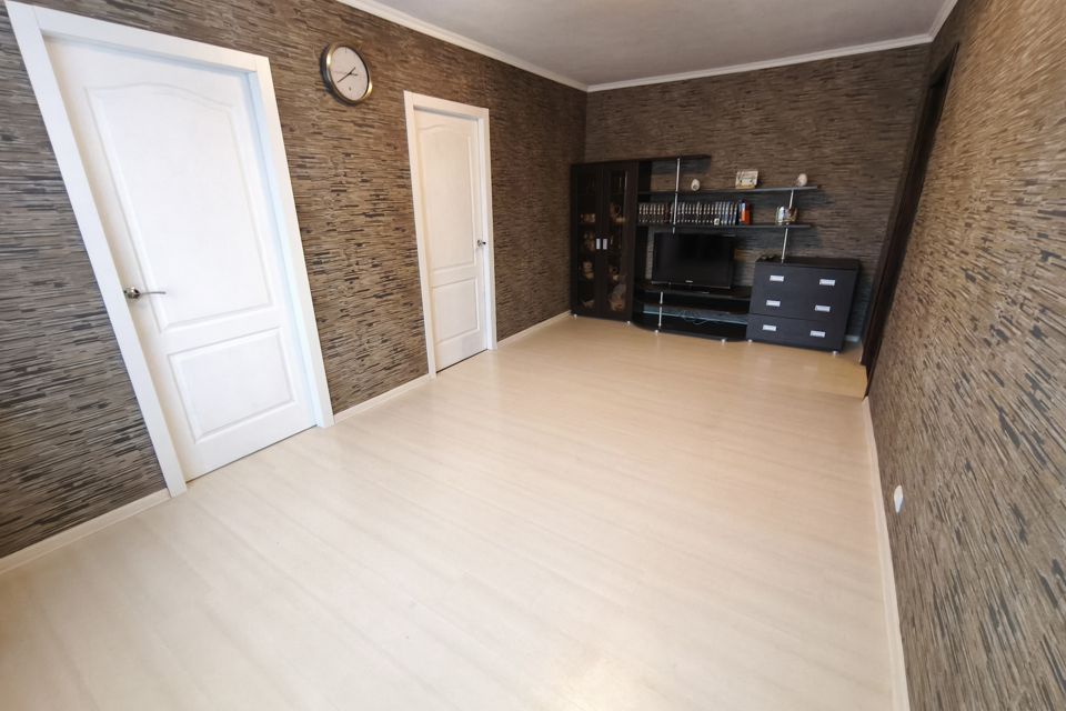Продаётся 4-комнатная квартира, 62 м²