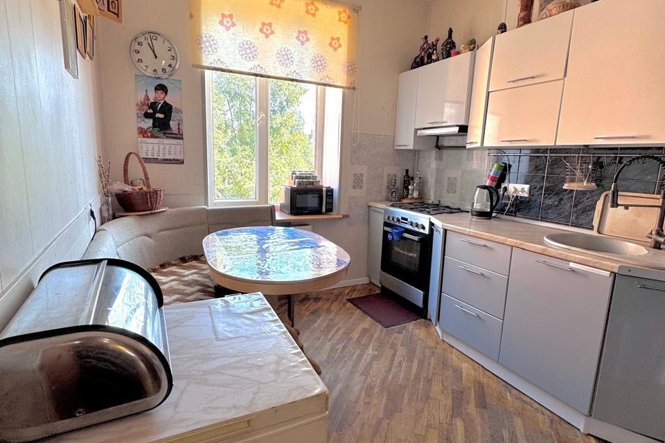 Продаётся 3-комнатная квартира, 75.6 м²