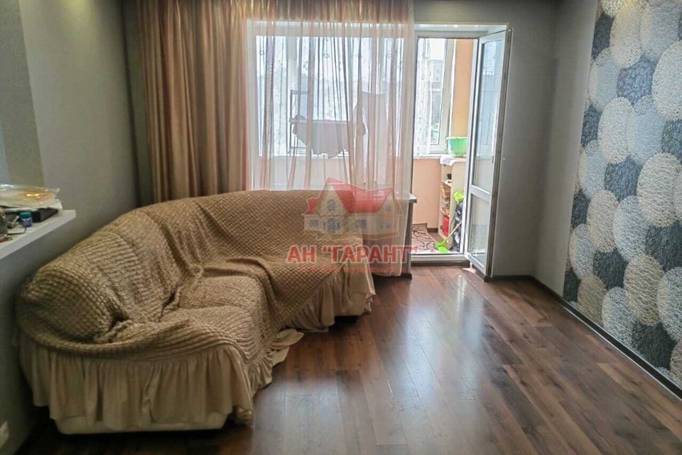 Продаётся 2-комнатная квартира, 69.9 м²