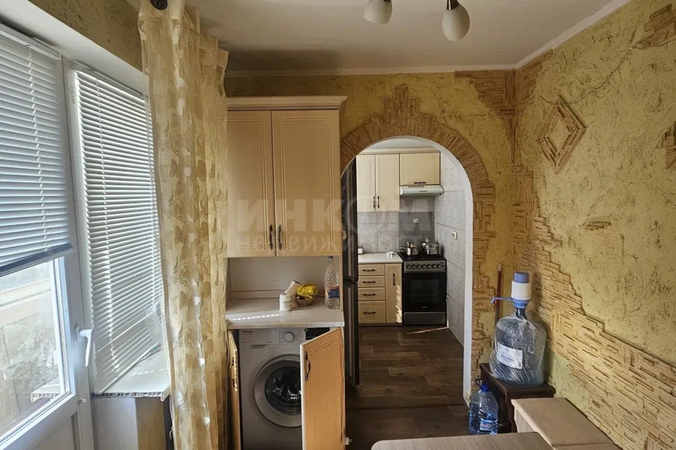 Продаётся 3-комнатная квартира, 60 м²