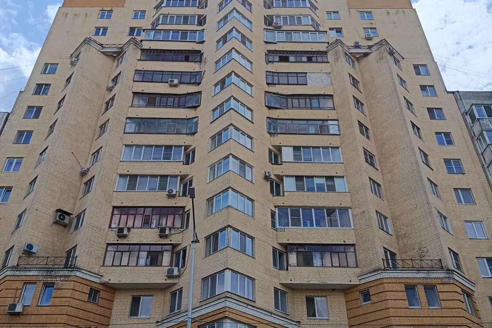 Продаётся 2-комнатная квартира, 64 м²