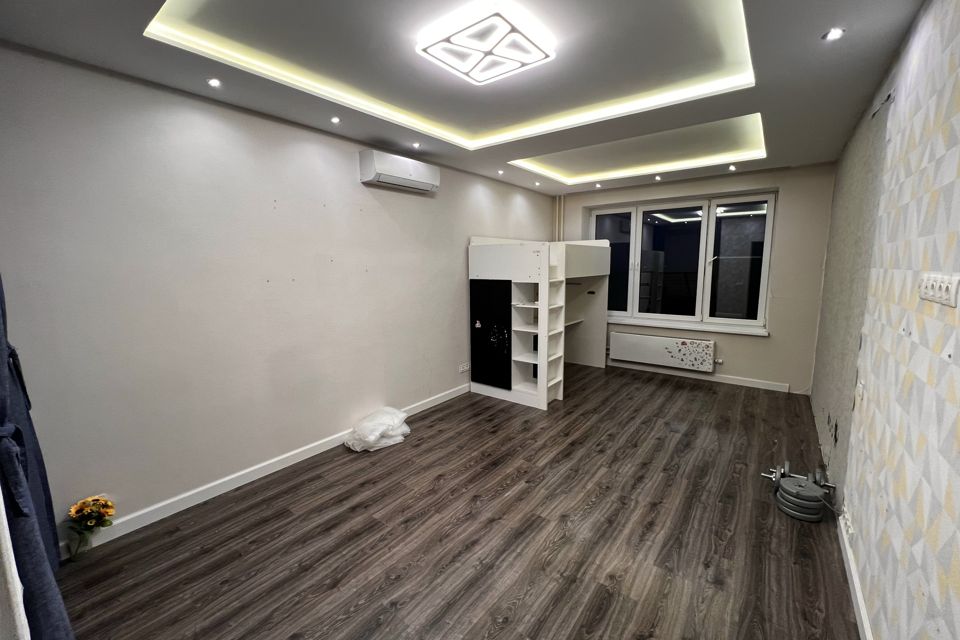 Продаётся 1-комнатная квартира, 48.2 м²