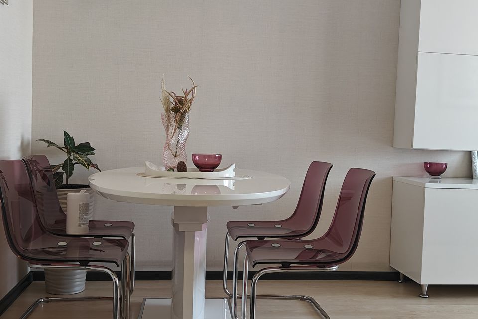 Продаётся 2-комнатная квартира, 61.4 м²