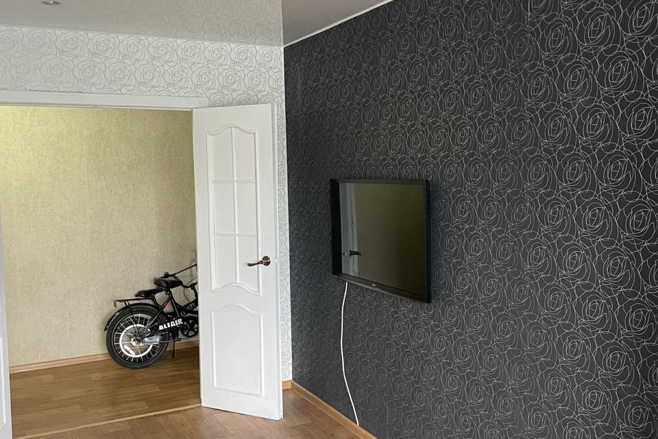 Продаётся 3-комнатная квартира, 65.8 м²