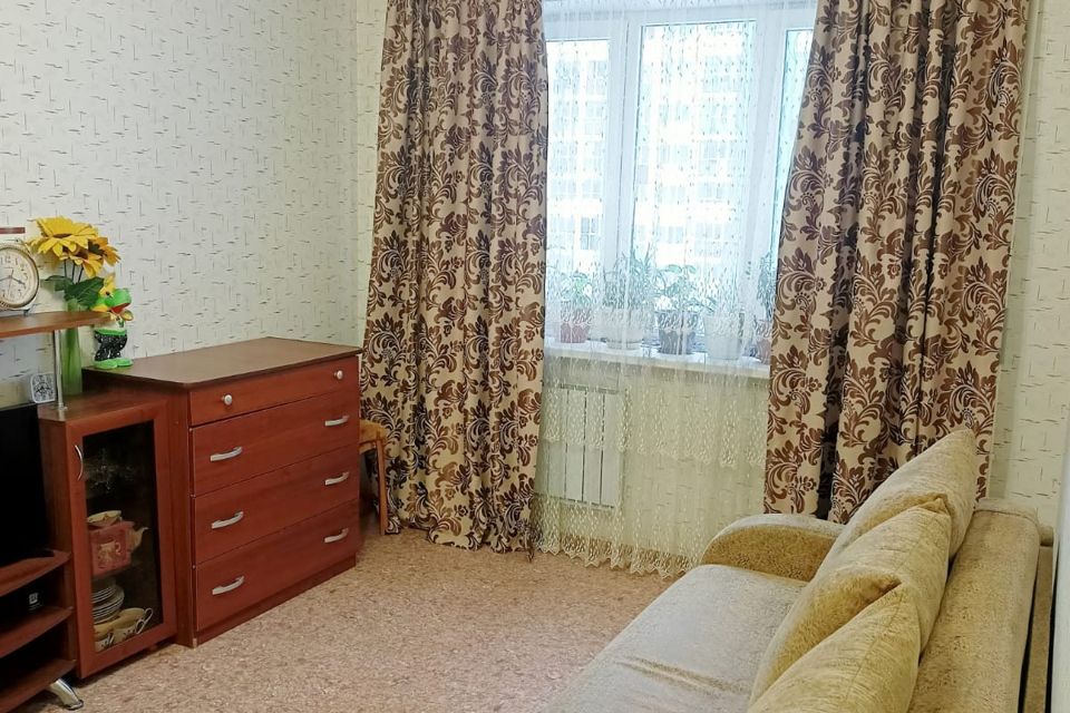 Продаётся 1-комнатная квартира, 37 м²