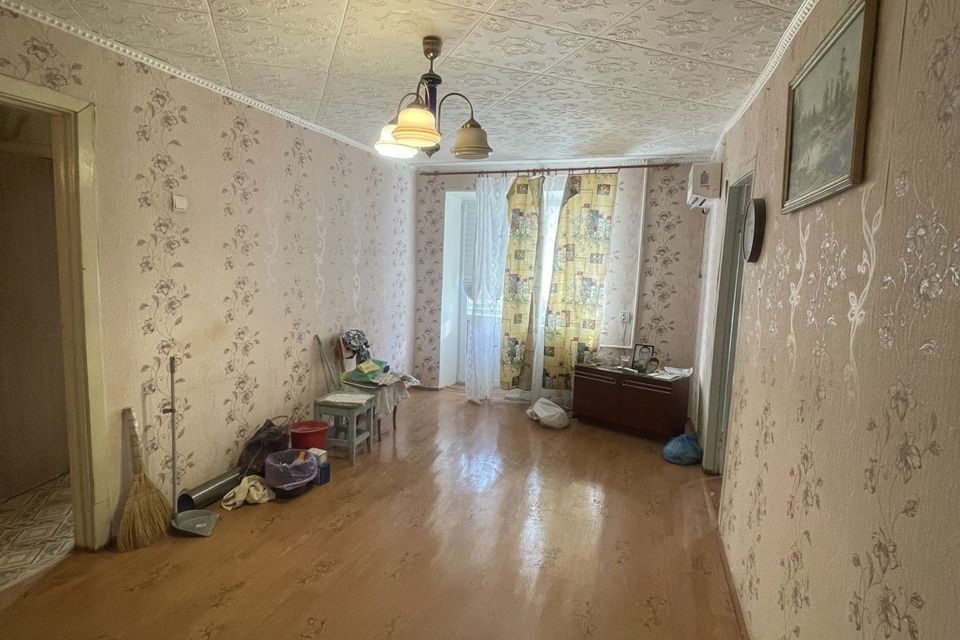 Продаётся 3-комнатная квартира, 56.8 м²