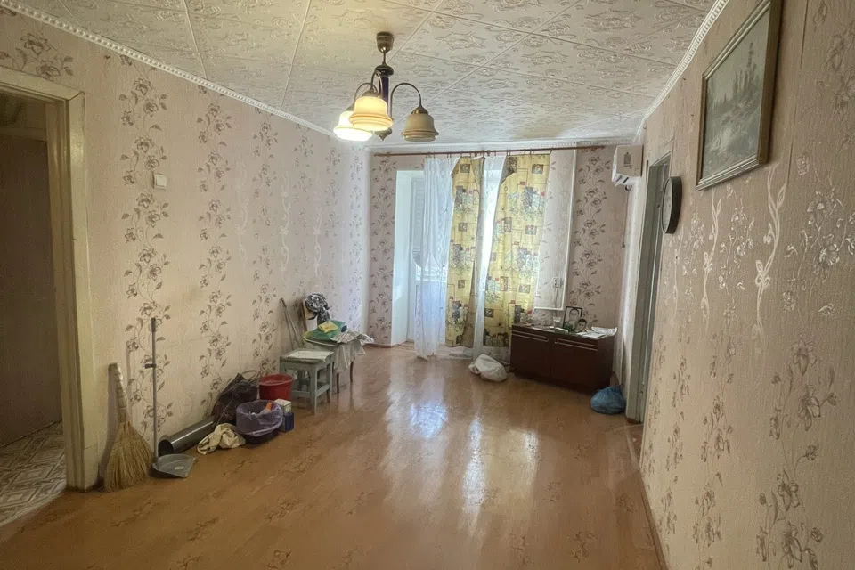 Продаётся 3-комнатная квартира, 56.8 м²