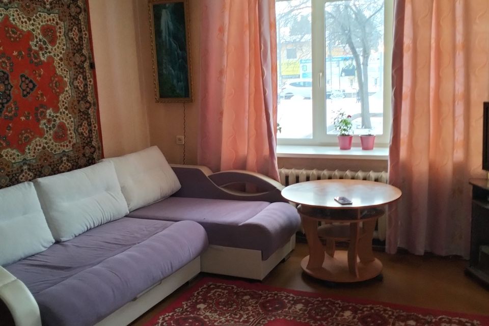 Продаётся 3-комнатная квартира, 59.3 м²