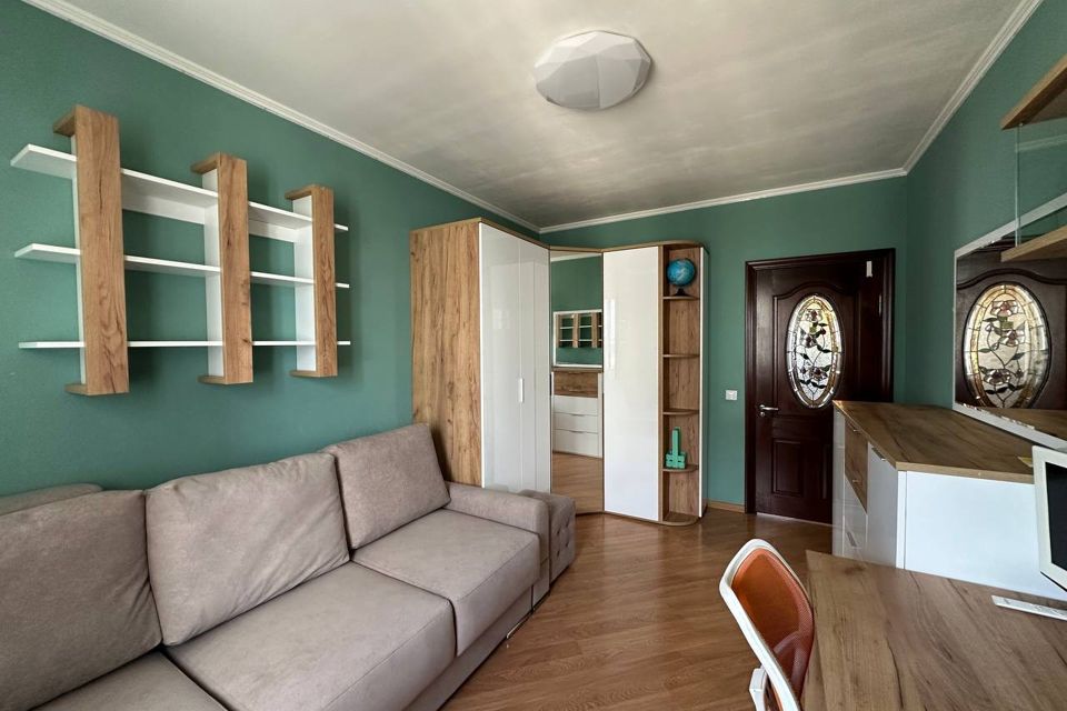 Продаётся 4-комнатная квартира, 120.4 м²