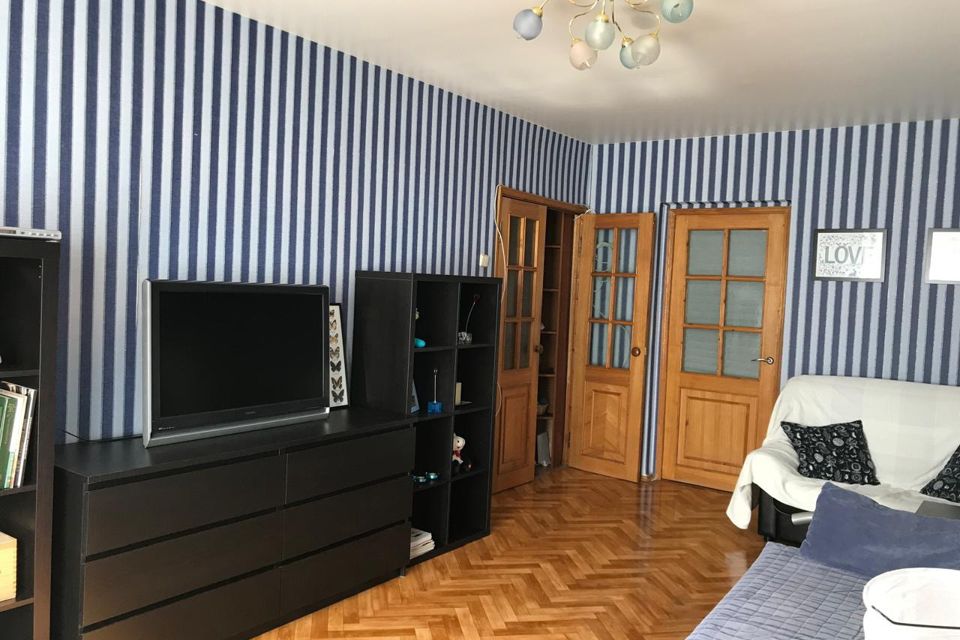 Продаётся 3-комнатная квартира, 58.2 м²