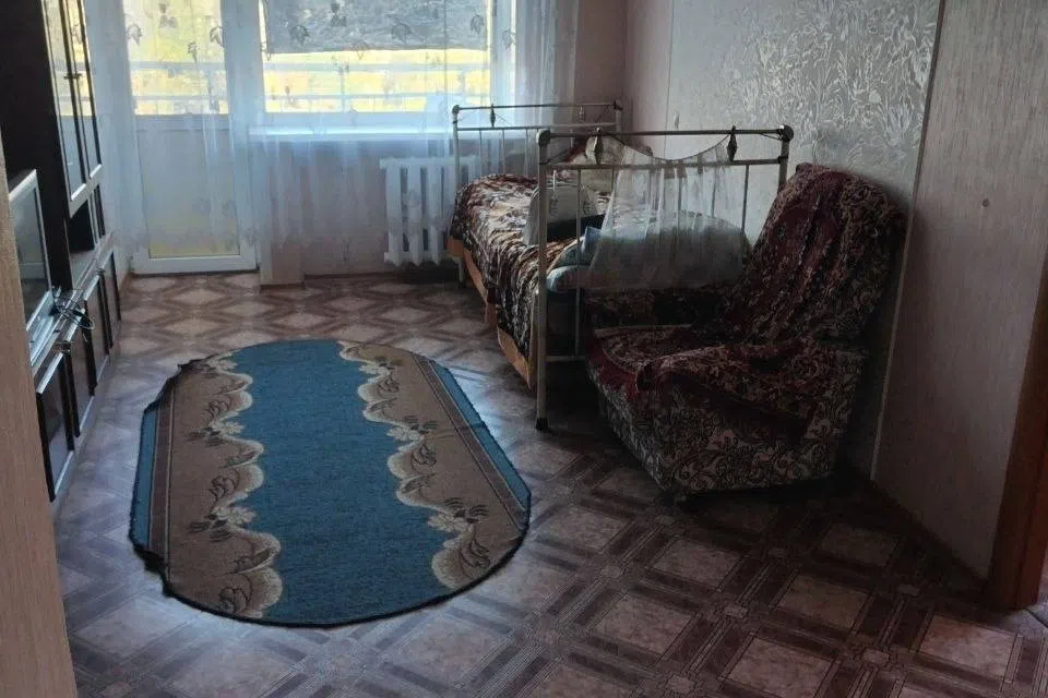 Продаётся 3-комнатная квартира, 49.6 м²