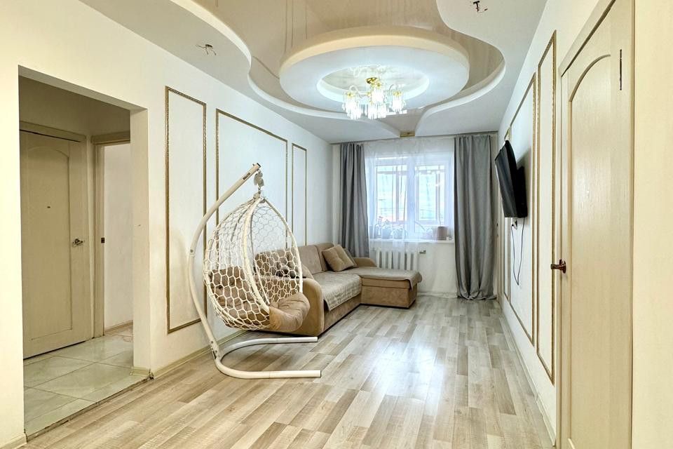 Продаётся 4-комнатная квартира, 75.8 м²