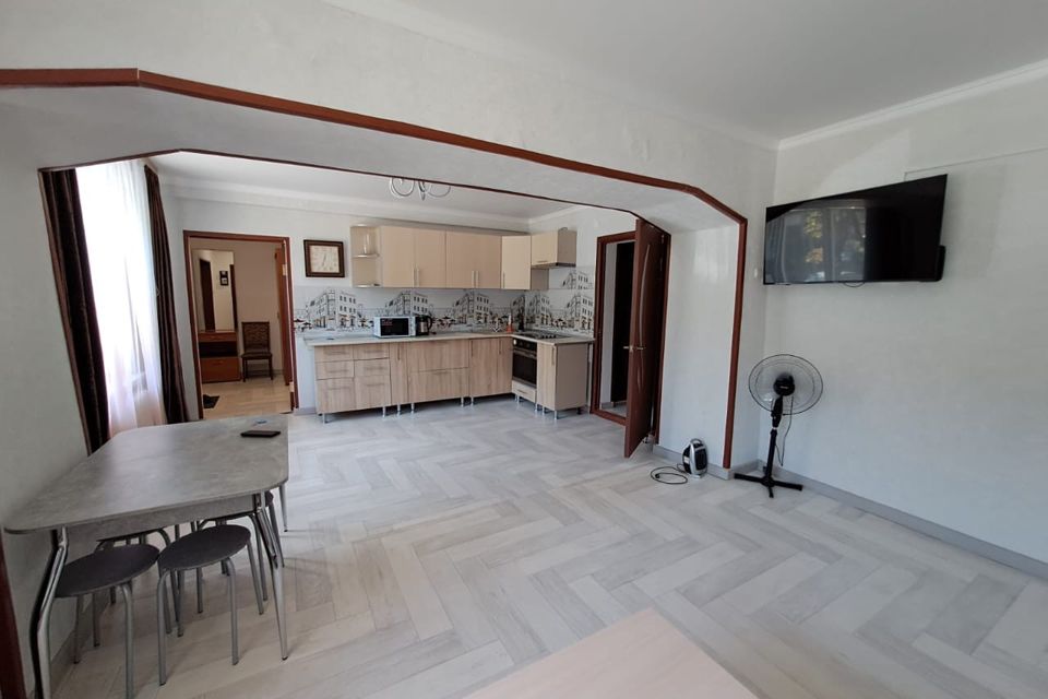 Продаётся 3-комнатная квартира, 78 м²