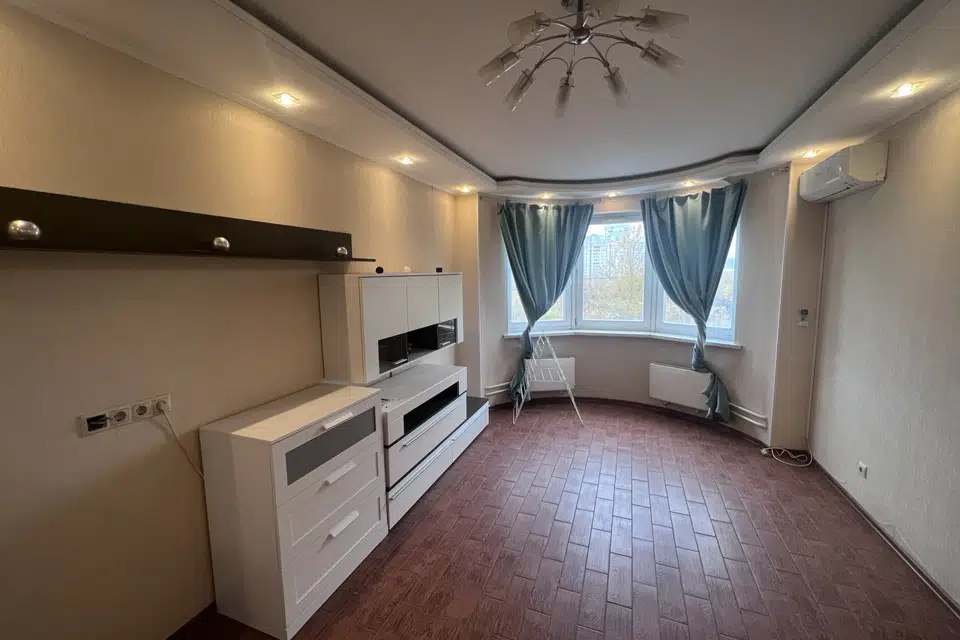 Продаётся 1-комнатная квартира, 39.1 м²