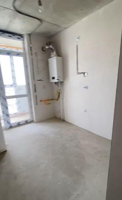 Продаётся 1-комнатная квартира, 42.2 м²