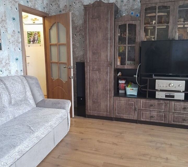 Продаётся 3-комнатная квартира, 52.6 м²