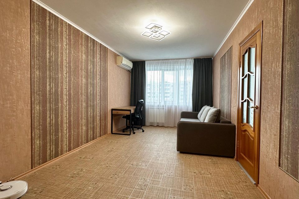 Продаётся 3-комнатная квартира, 69.7 м²