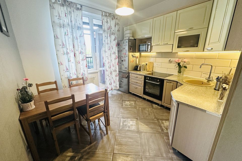 Продаётся 2-комнатная квартира, 53.8 м²