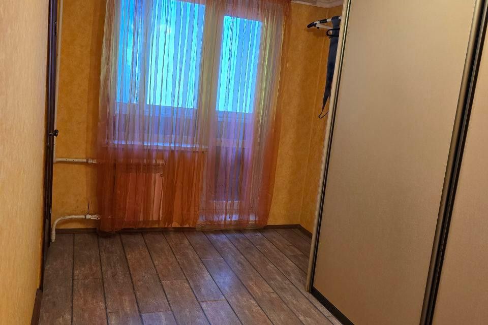 Продаётся 4-комнатная квартира, 82.8 м²