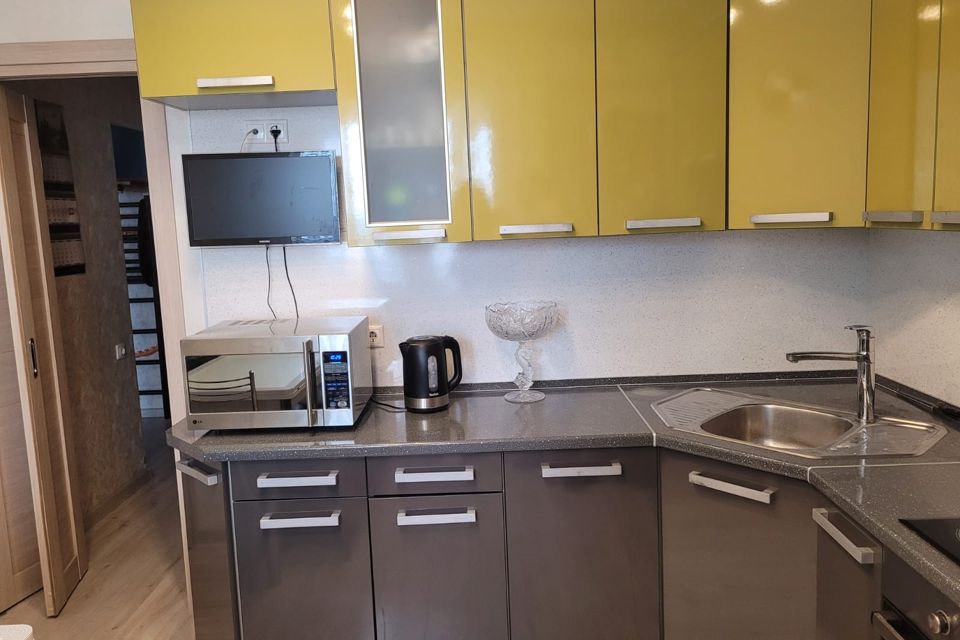Продаётся 1-комнатная квартира, 41.7 м²