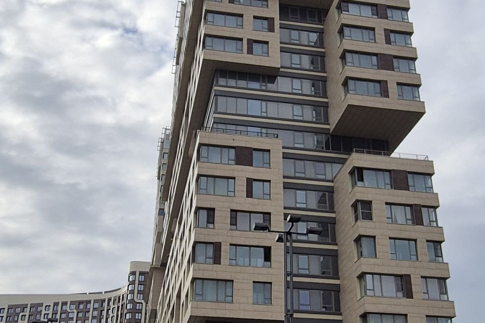 Продаётся 4-комнатная квартира, 154 м²