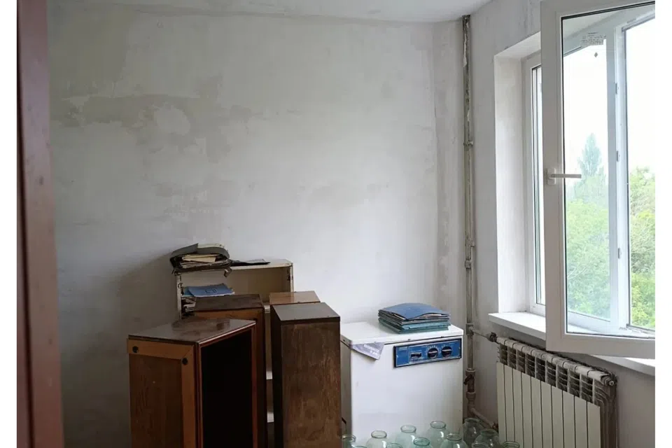 Продаётся 4-комнатная квартира, 61.7 м²