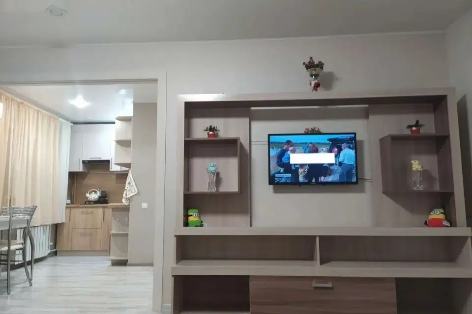 Продаётся 1-комнатная квартира, 343 м²