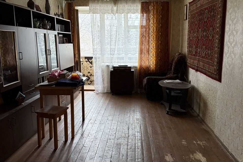 Продаётся 3-комнатная квартира, 60.5 м²
